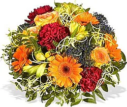 Bouquet di Gerbere e Fiori misti stagionali arancio e rosso confezionato con verde decorativo
