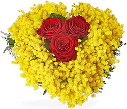 Romantico Cuore di Mimose con 3 Rose Rosse Big per la Festa della Donna.