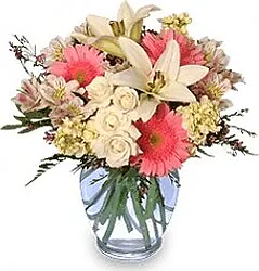 Lilium, gerbere e lisianthus o roselline dai toni dai toni delicati