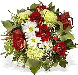 Bouquet di Roselline e fiori misti chiari di stagione con verde decorativo